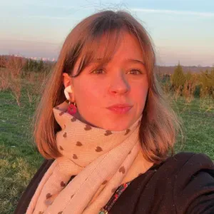 Baby sitter expérimentée à Gometz la Ville