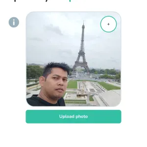 Caring walking to give the foods and loving 