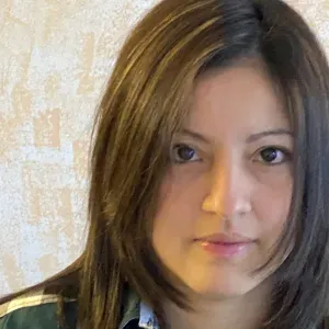 Salve!  Sono in cerca di un lavoro come assistente domicilia