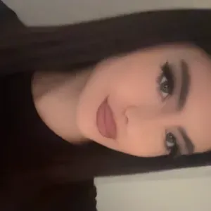 Baby-sitter disponible Fiable, attentionnée et expérimentée