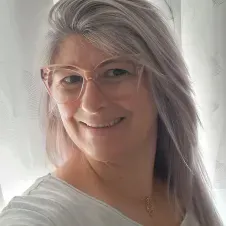 Empregada Doméstica responsável em CALDAS DA RAINHA 