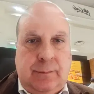 Badante uomo 58 anni, per assistenza badante. 