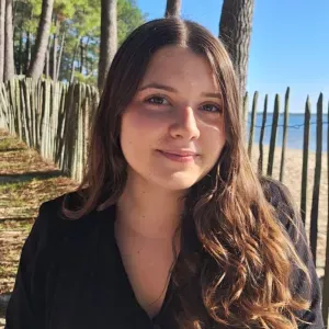 Baby-Sitter motivée à Bordeaux 