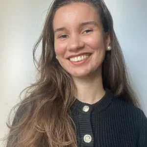 Babysitter che parla inglese al bambino