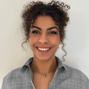 Baby-sitter , expérimenté dans la garde d'enfants Vannes 