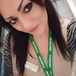 Addetta pulizie domestiche o in hotel in Benevento 