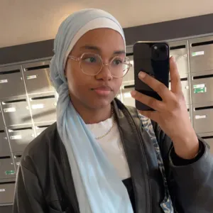 Jeune animatrice BAFA ,propose garde garde enfants à🏠