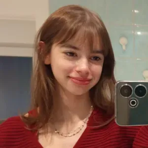 Baby sitter disponible pour vos enfants 