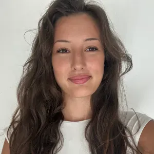 Baby-sitter étudiante sur Paris 