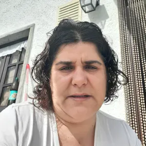 Limpadora responsável e organizada