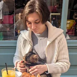 Former Veterinary Technician Pet Sitter
