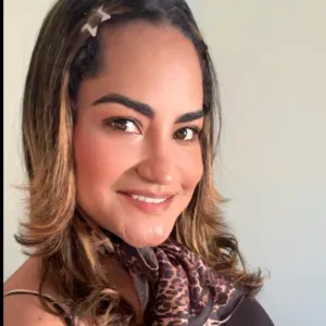 Babysitter com experiência no Porto