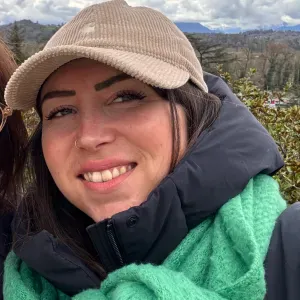 Pet sitter around my place ! :)