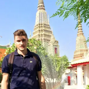 Recherche Baby-sitter