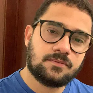 PET SITTER em faro a tempo parcial.