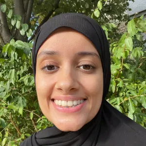 Baby-sitter sérieuse et expérimentée – Étudiante 22 ans