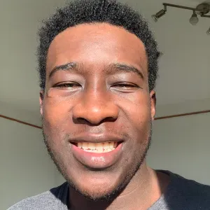 Homme de ménage je fais dans le ménage nettoyage du salon