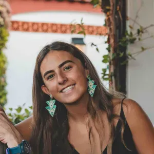 babysitter looking for a job!)