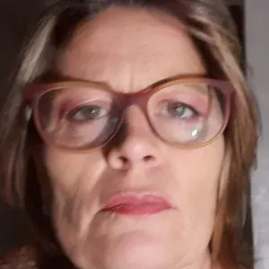 Avs . garde d enfants tout âges 