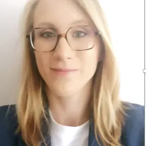 Aide à domicile CESU-Ménage-courses-accompagnement