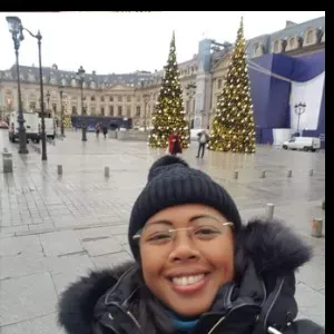 Cherche travail d'auxiliaire de vie