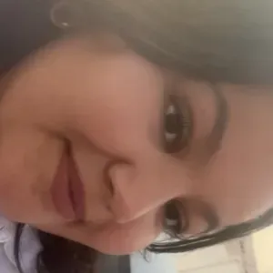 Babysitter sérieuse et expérimentée disponible 🌸