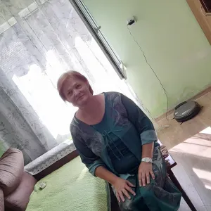 En busca de un empleo tanto externa como interna en cuidar m