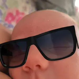 Je recherche baby sister