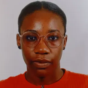 Babysitter com experiência em Almada 