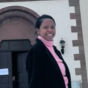 Baby-sitter expérimenté à Luxembourg 