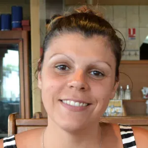 Femme de ménage a domicile environnement CERGY