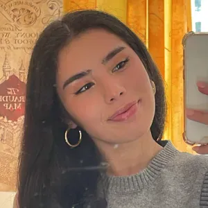 Etudiante cherchant à donner des cours particuliers 