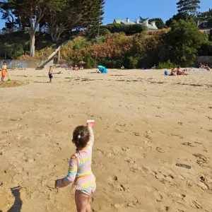 Je recherche une baby-sitter