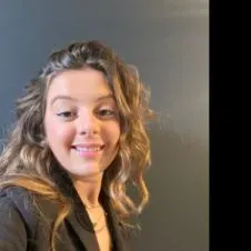 baby sitter patiente et créatrice de sourire 