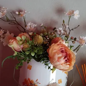 Mujer paciente y cariñosa con experiencia