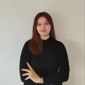 Babysitter con esperienza a La Loggia