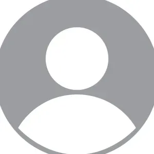 homme de ménage avec plus de 20 ans d'expérience 