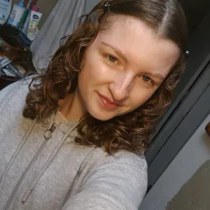 Baby-sitter expérimentée à Boësses