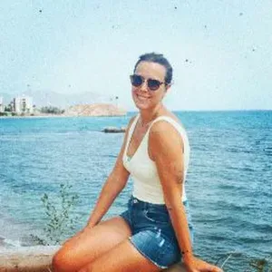 Puesto de canguro – cuidado de niños en Calafell