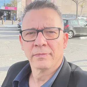 Pet sitter à Beziers pour chat et chiens, lapins, loutre