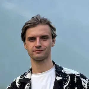 Available all day for pet care, house tasks, and small jobs.