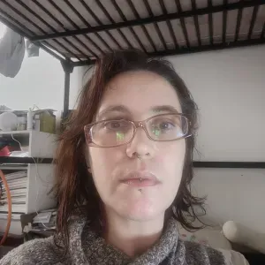 Je suis une babysitter à Nice 