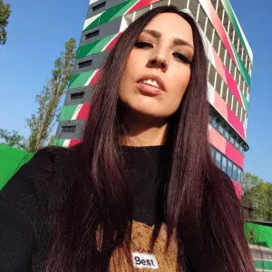 Salve,sto cercando lavoro pulizie 