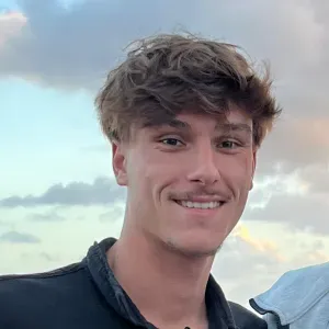 Baby sitter motivé et attentionné à Nantes