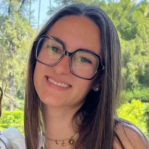 Accompagnement de personnes âgées avec patiente et respect 