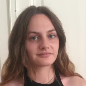 Baby-sitter compétente et qualifée à Marseille