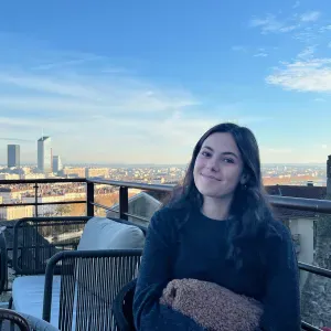 Baby sitter disponible ponctuellement à Lyon !