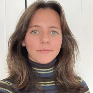 Bonjour, Je m'appelle Léna Deveze