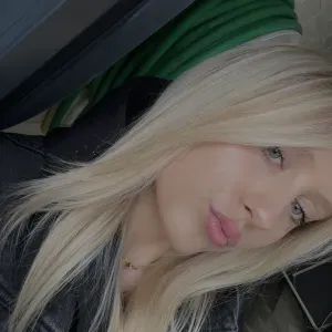 Baby-sitter sérieuse et motivée 