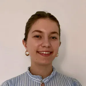 Babysitter expérimentée à Paris bilingue français-anglais